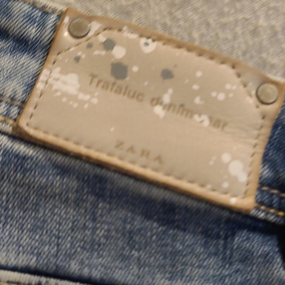 Light-medium wash paint splattered jean - Picture 4 of 5